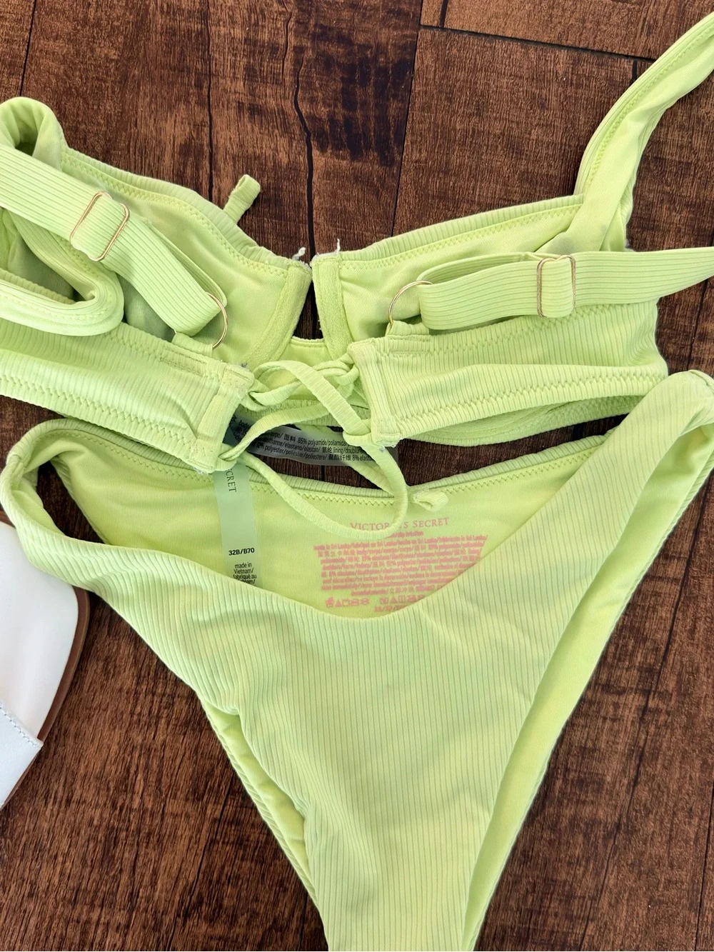 Light Lime Ribbed Underwire Bikini Set - Picture 2 of 2